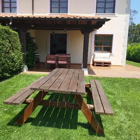 Semesterbostad Casa Mojapies Ribadesella